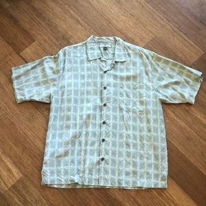 Men’s Tommy Bahama dress shirt